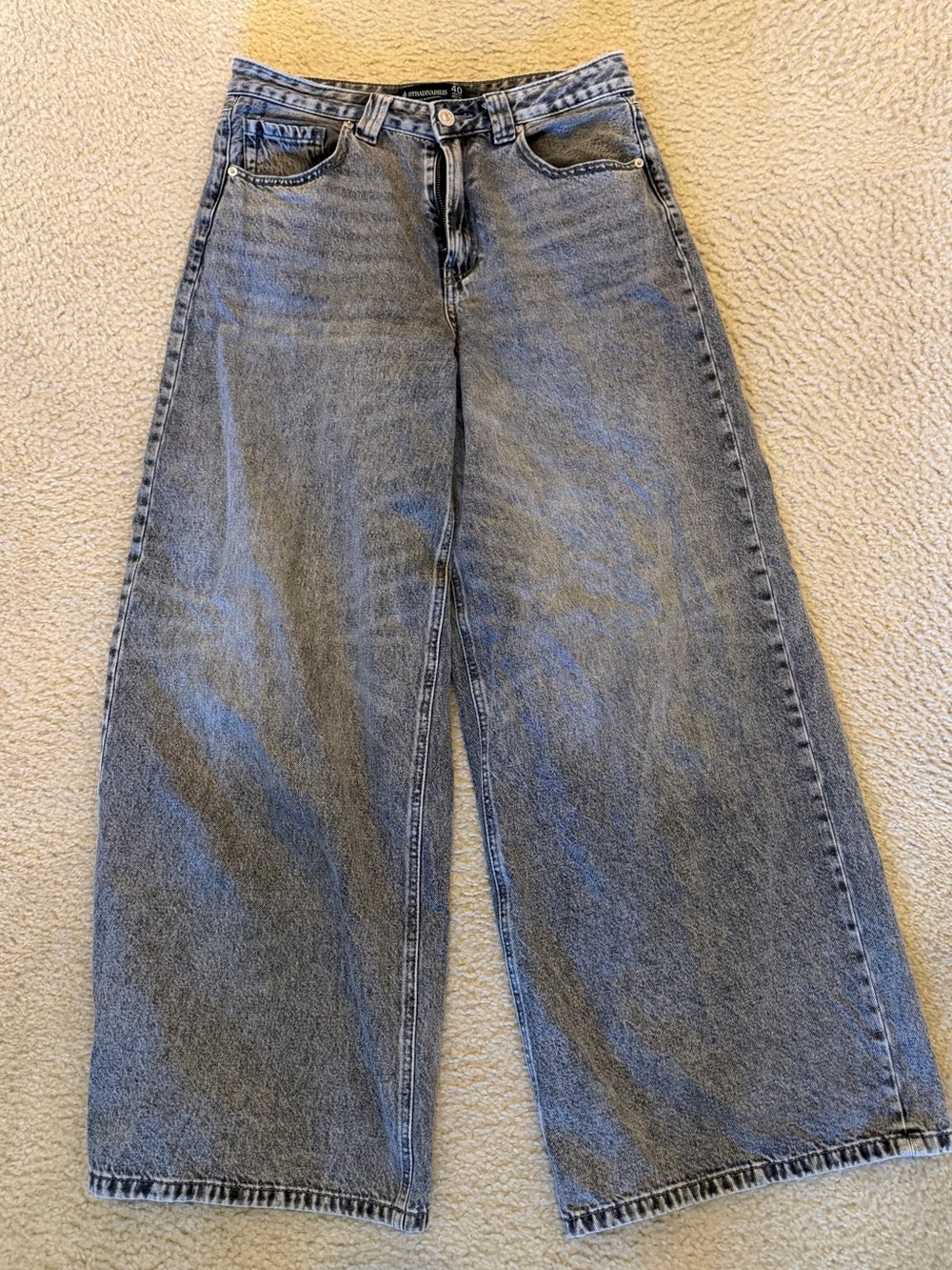 stradivarius wide leg jean in gray wash